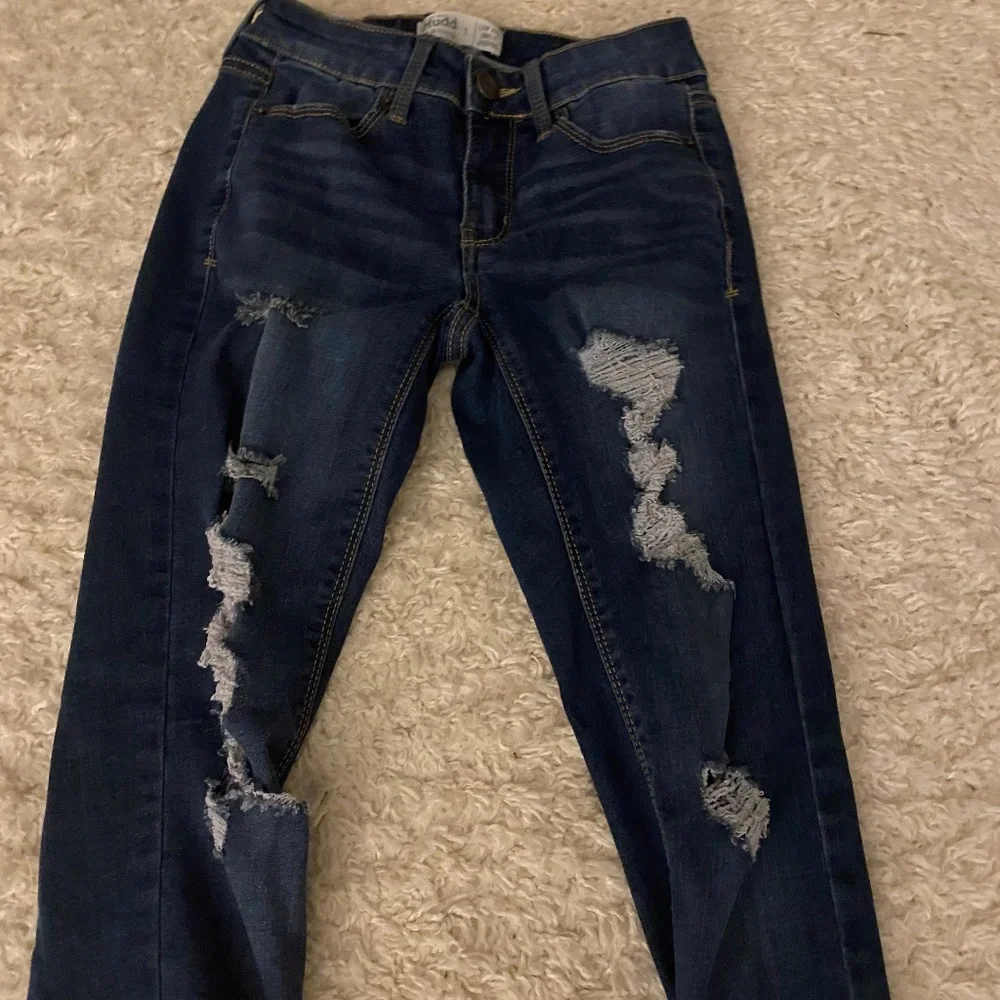 Jeans - Picture 1 of 1